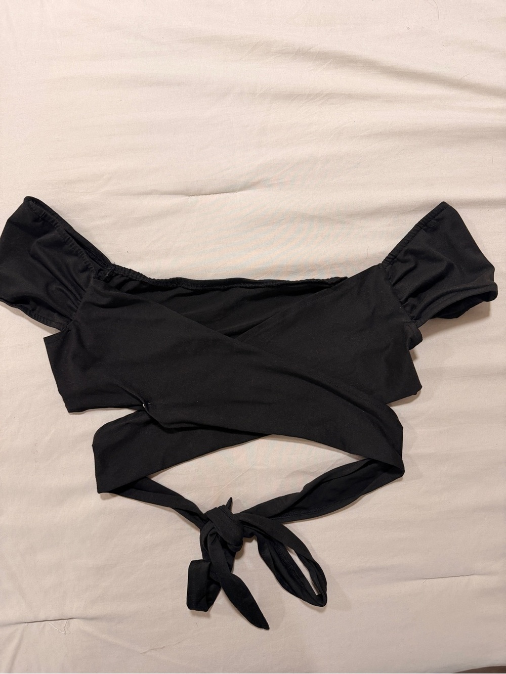 SHEIN Black Off-Shoulder Tie-Front Crop Top